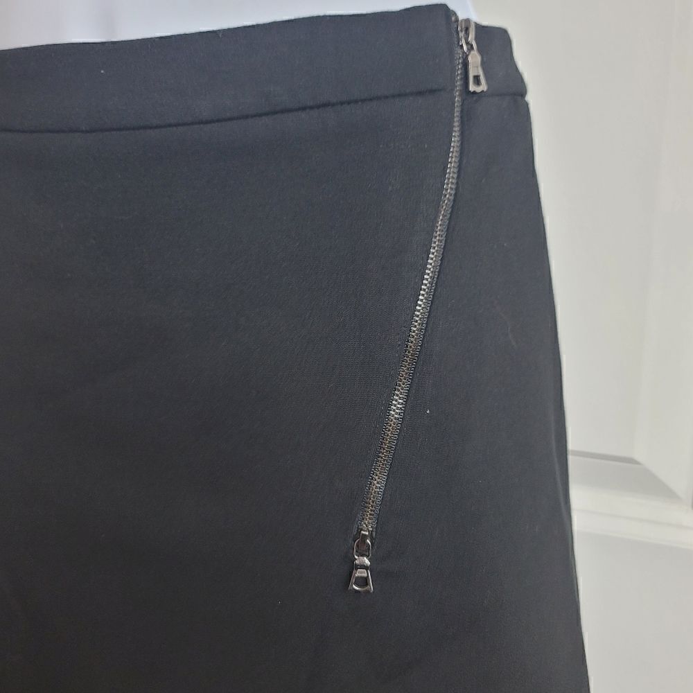 MERCER & MADISON Skirt - Picture 2 of 6